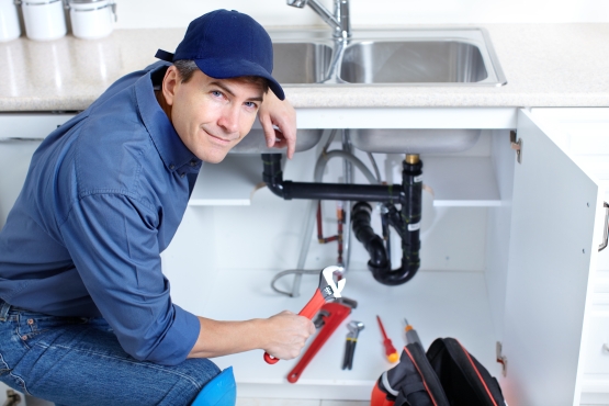 Ingenious Pipes team member at work